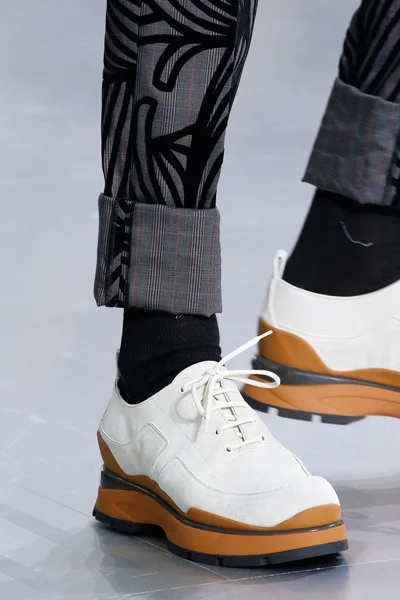 Look 70